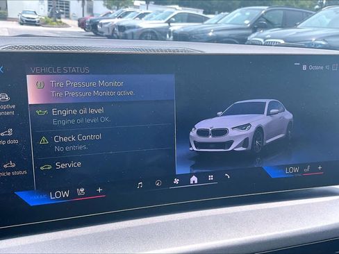 Used 2025 BMW 230i Coupe w/ Convenience Package RWD image 35