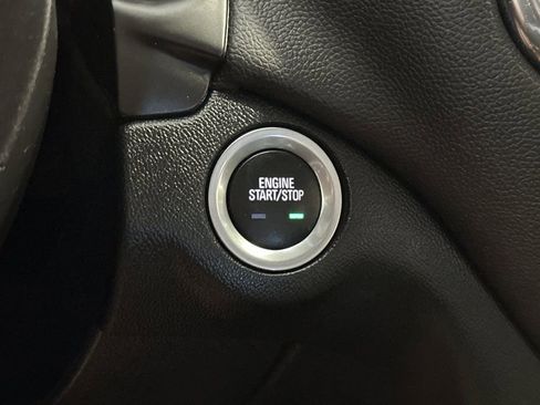 Used 2024 Chevrolet Equinox LT AWD/4WD image 23