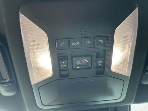 Used 2025 Toyota RAV4 XSE w/ Advanced Technology Package AWD/4WD image 30