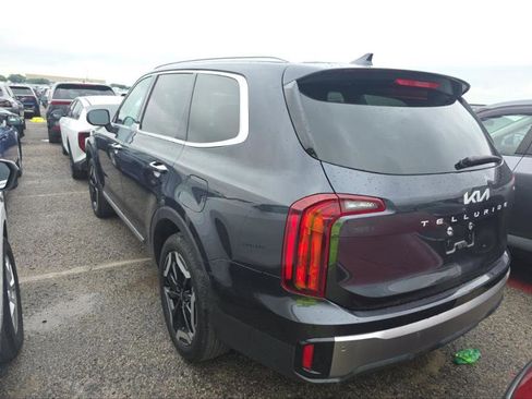 Used 2025 Kia Telluride S FWD image 11
