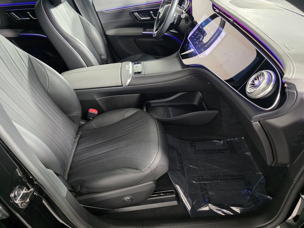 Certified 2023 Mercedes-Benz EQS 580 4MATIC SUV image 29