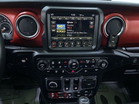 Used 2019 Jeep Wrangler Rubicon w/ LED Lighting Group image 22