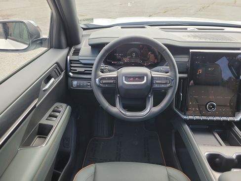 New 2026 GMC Acadia AT4 image 19