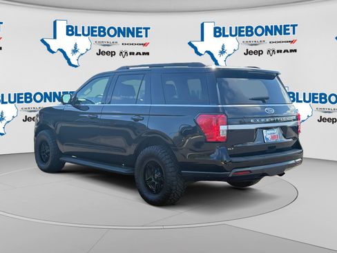 Used 2022 Ford Expedition XLT AWD/4WD image 7