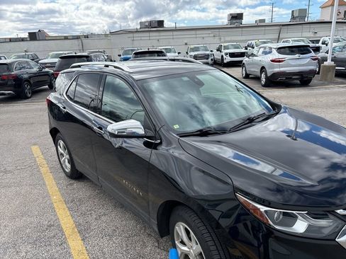 Used 2018 Chevrolet Equinox Premier image 6