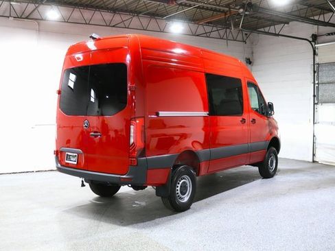 Used 2025 Mercedes-Benz Sprinter 2500 image 11