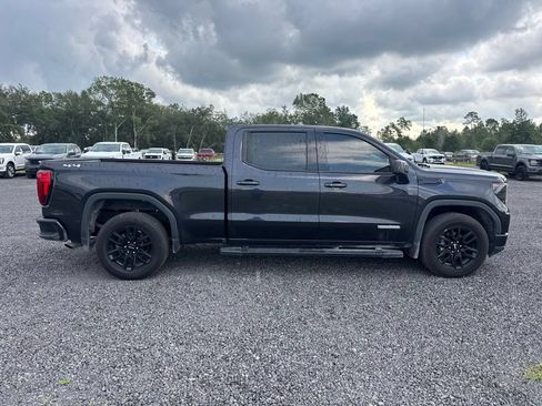 Used 2023 GMC Sierra 1500 Elevation w/ LPO, Elevation Black Package AWD/4WD image 6