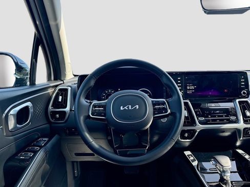 Certified 2023 Kia Sorento SX AWD/4WD image 26