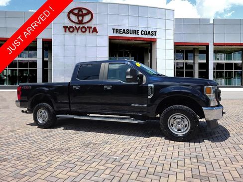 Used 2022 Ford F250 XL w/ Power Equipment Group AWD/4WD image 1
