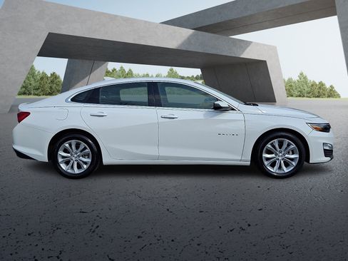 Used 2024 Chevrolet Malibu LT FWD image 6