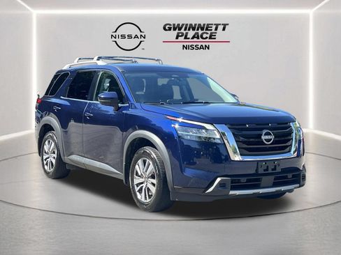 Used 2023 Nissan Pathfinder SL AWD/4WD image 26