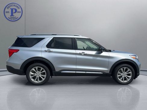 Used 2023 Ford Explorer Limited w/ Limited Technology Package AWD/4WD image 8