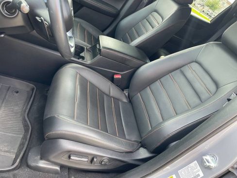 Used 2023 Honda CR-V Sport Touring image 10