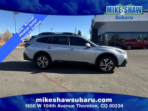 Certified 2022 Subaru Outback Limited XT image 4