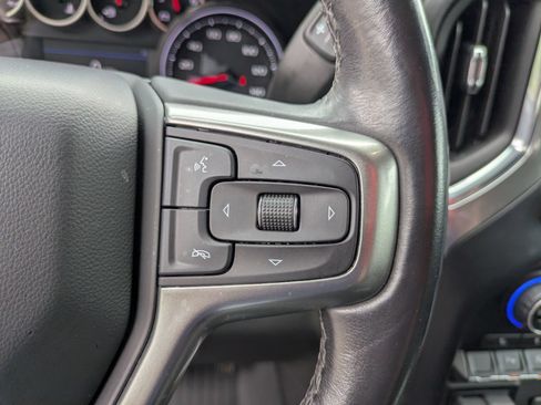 Used 2021 Chevrolet Silverado 1500 LT Trail Boss w/ Convenience Package II AWD/4WD image 19