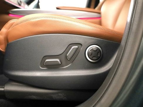 Used 2024 Genesis GV70 2.5T w/ Advanced Package image 11