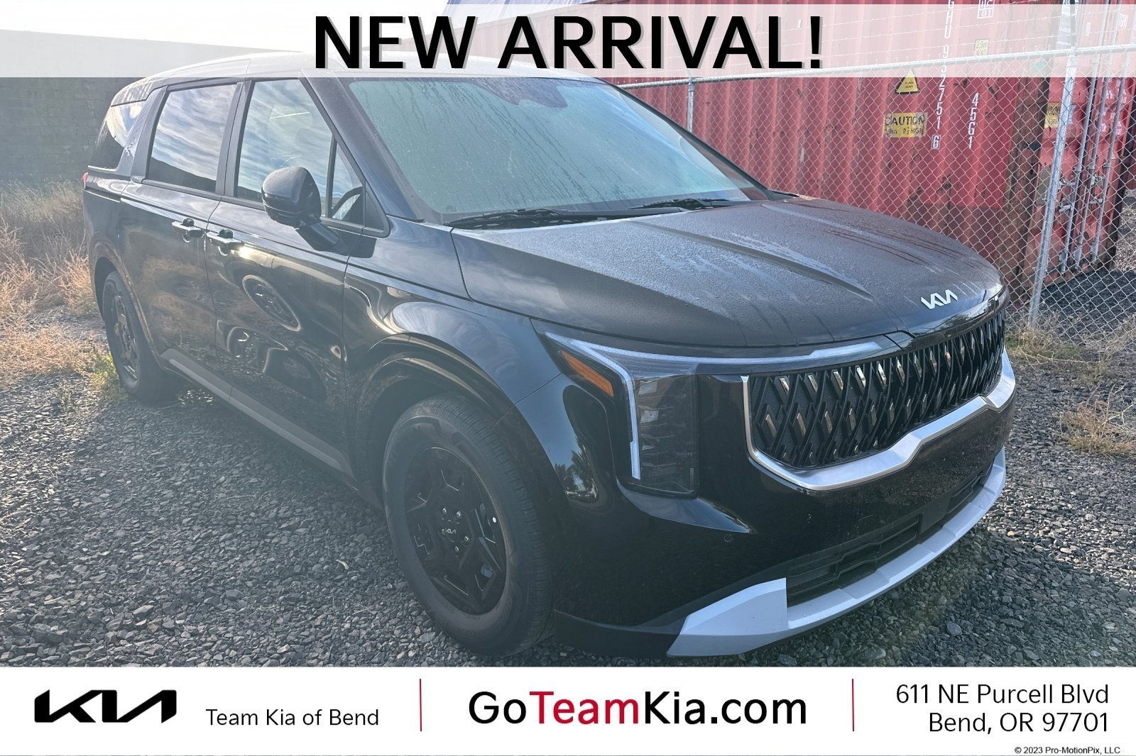 Used 2026 Kia Carnival FWD image 1