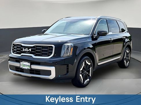 Used 2025 Kia Telluride S AWD/4WD image 3