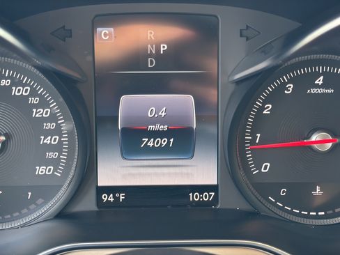 Used 2018 Mercedes-Benz GLC 300 image 30