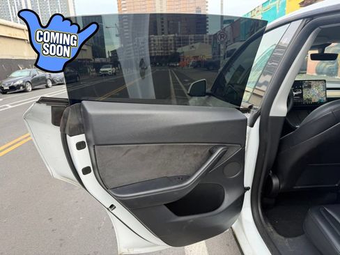 Used 2021 Tesla Model Y Long Range AWD/4WD image 9