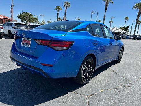 Used 2025 Nissan Sentra SV FWD image 11