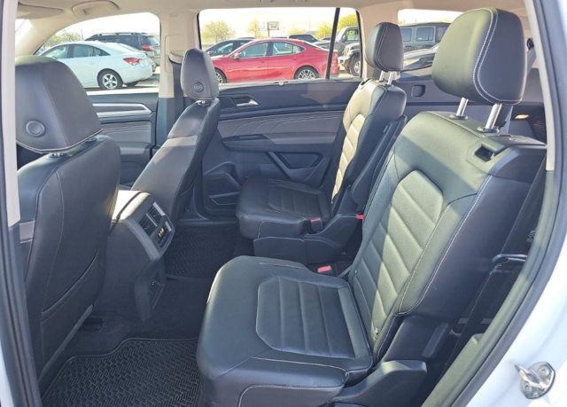 Used 2023 Volkswagen Atlas SEL Premium AWD/4WD image 8