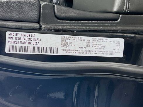 Used 2022 Jeep Grand Cherokee Laredo X AWD/4WD image 32