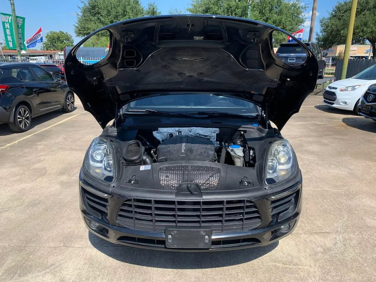 Used 2017 Porsche Macan AWD/4WD image 22