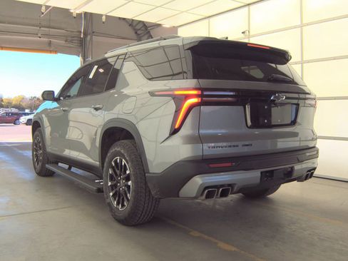 Used 2025 Chevrolet Traverse Z71 w/ Driver Confidence Package image 16