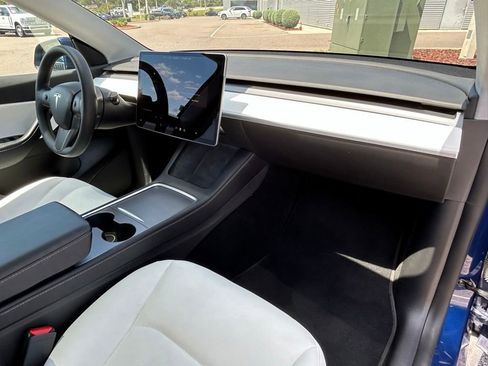 Used 2021 Tesla Model Y Performance AWD/4WD image 44