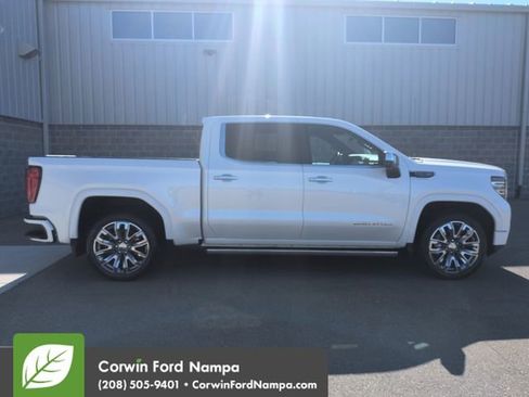 Used 2023 GMC Sierra 1500 Denali w/ Denali Reserve Package AWD/4WD image 2
