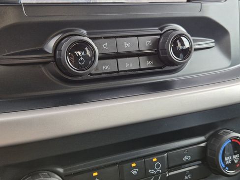 Used 2023 Ford F150 XLT image 14