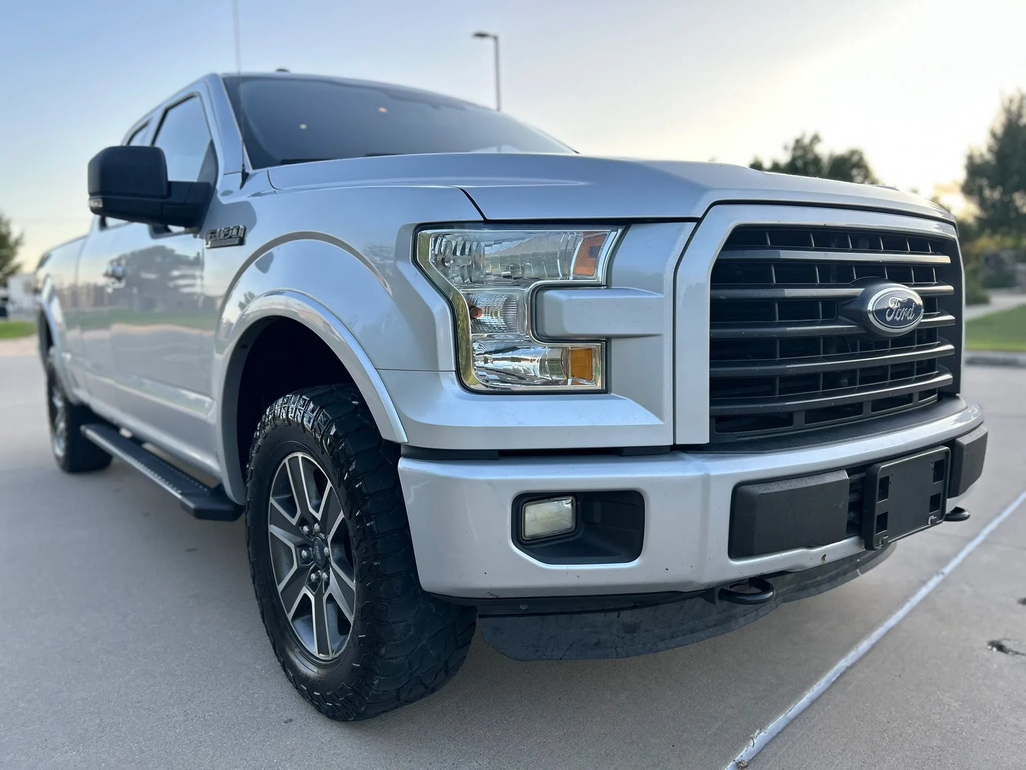 Used 2015 Ford F150 XLT w/ Equipment Group 301A Mid AWD/4WD image 4