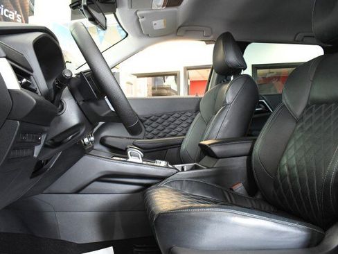 Used 2022 Mitsubishi Outlander SEL AWD/4WD image 28