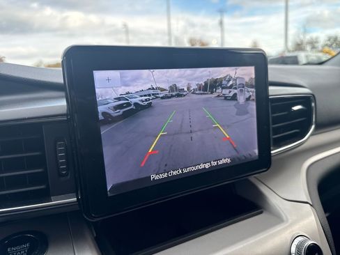 Used 2023 Ford Explorer XLT w/ Equipment Group 202A image 36