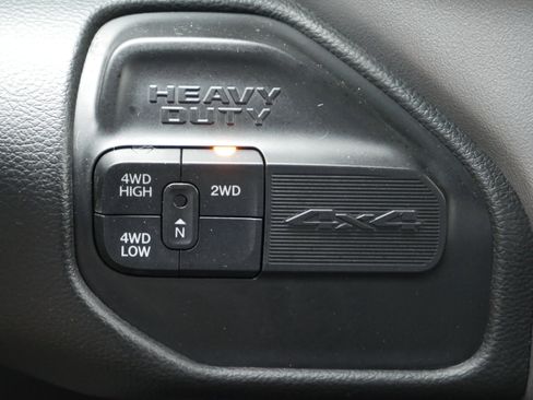 Used 2019 RAM 2500 Big Horn image 9