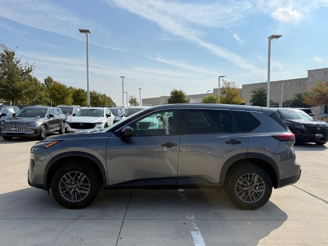 Used 2024 Nissan Rogue S FWD image 8