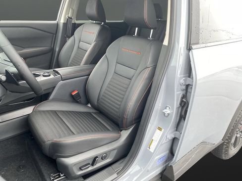 New 2026 Nissan Rogue SV image 4