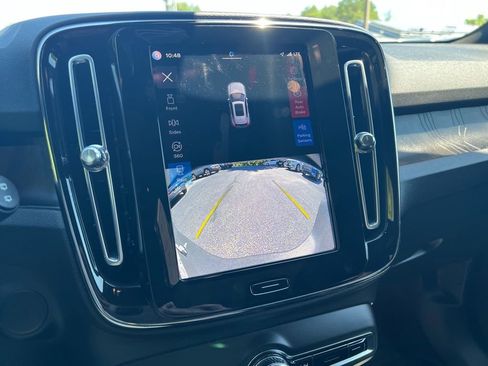 Certified 2023 Volvo XC40 Recharge Ultimate AWD/4WD image 19
