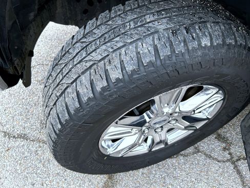 Used 2015 Ford F150 XLT w/ Equipment Group 302A Luxury image 23