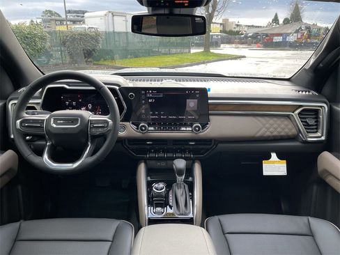 New 2026 GMC Canyon Denali image 21