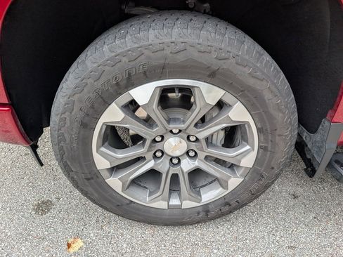 Used 2024 Chevrolet Silverado 1500 High Country w/ Z71 Off-Road Package image 11