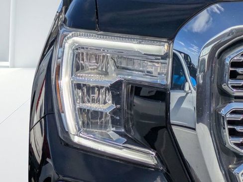 Used 2021 GMC Sierra 1500 Denali w/ Denali Ultimate Package AWD/4WD image 9