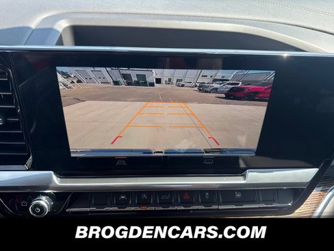 New 2026 GMC Sierra 1500 Elevation w/ Elevation Select Package AWD/4WD image 6