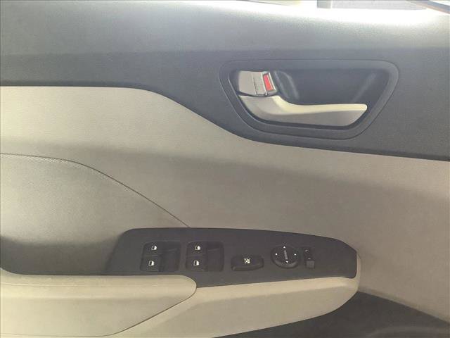 Used 2018 Hyundai Accent SE FWD image 9