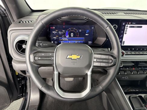 Used 2024 Chevrolet Colorado LT w/ LT Convenience Package III RWD image 21