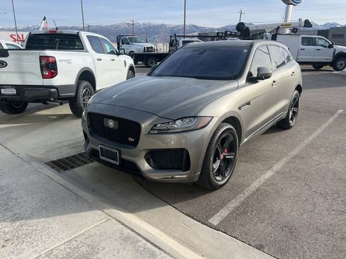 Used 2020 Jaguar F-PACE S AWD/4WD image 16