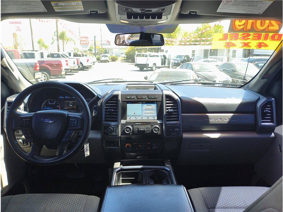 Used 2019 Ford F250 XLT w/ XLT Premium Package AWD/4WD image 6