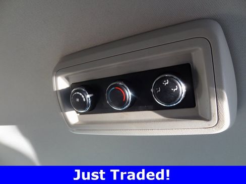 Used 2016 Dodge Grand Caravan SXT image 15