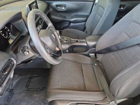 Used 2025 Honda HR-V LX image 15